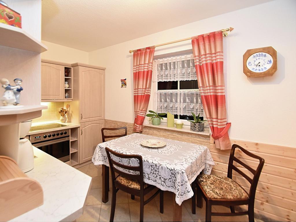 Apartment With Views Of The Ore Mountains Oelsnitz  Kültér fotó